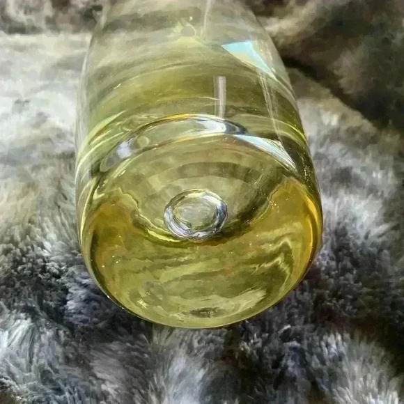 Beautiful Tall Yellow color Glass  Vase - Picture 6 of 16